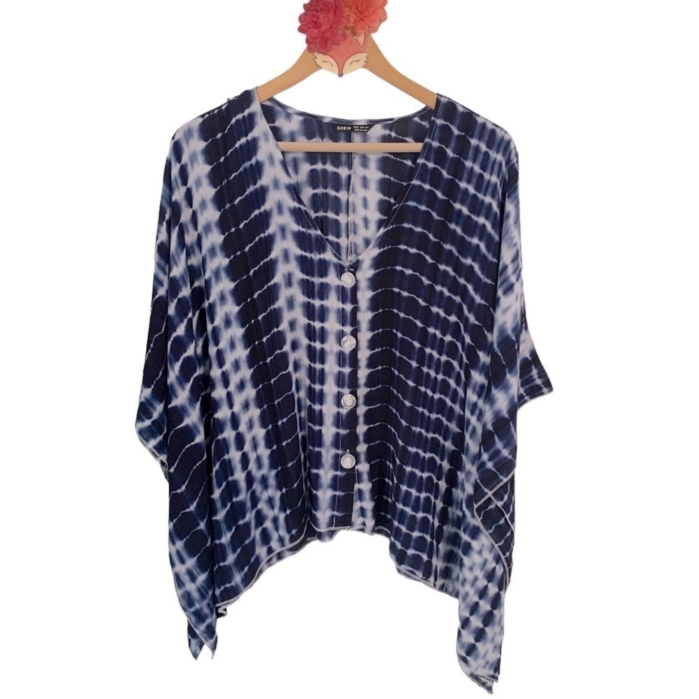 NWOT SHEIN blue and white tie dye v neck top size M